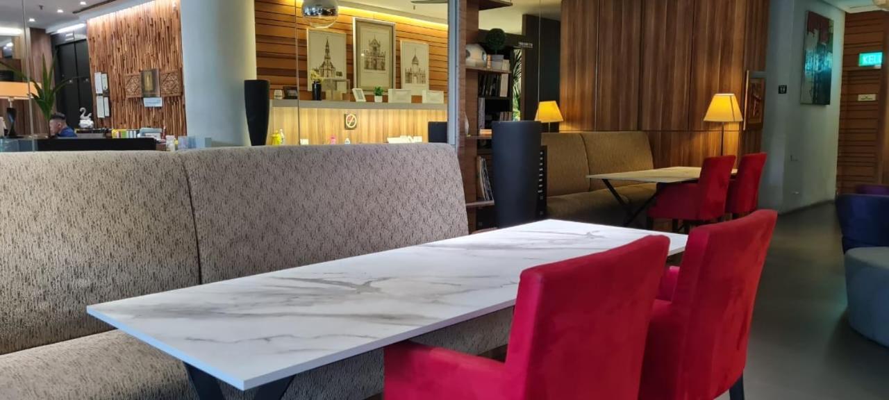 Extreme Boutique Hotel Kluang Exterior foto
